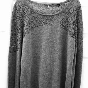 Gray pullover sweater by Anthropologie